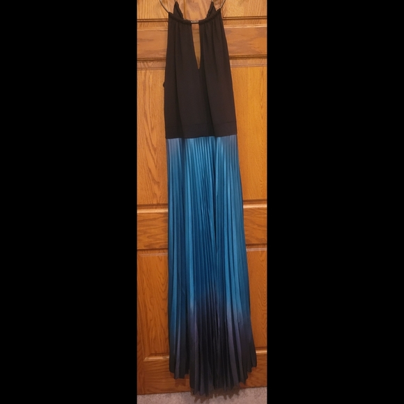 Emerald Green Ombré Pleated Cocktail Maxi Dress SZ 14 Like New Formal Event - Picture 12 of 13
